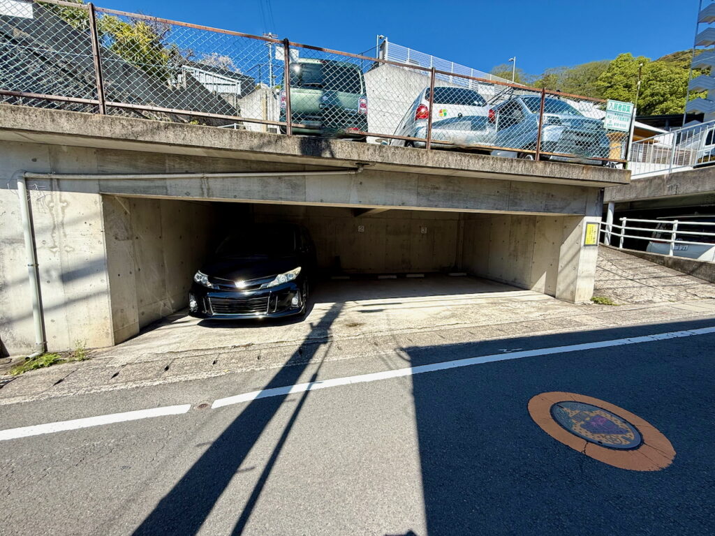 【貸駐車場・月極駐車場】長崎市高平町　高平町ガレージ普通車区画｜長崎電気軌道１系統 崇福寺駅 徒歩6分 (480m)｜ジョイ不動産企画