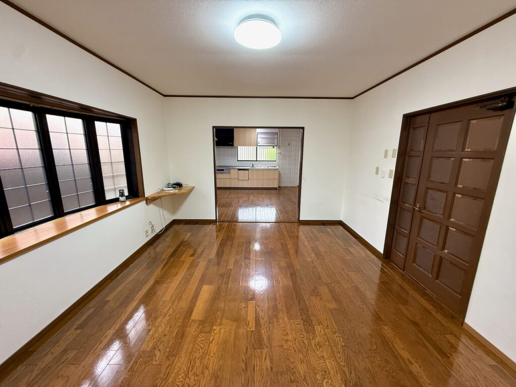【中古戸建て】長崎市ダイヤランド１丁目４SLDK｜駐車場2台・校区：南長崎小学校・小ヶ倉中学校｜売却ならジョイ不動産企画