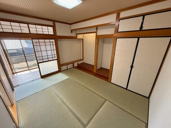 【中古戸建て】長崎市つつじヶ丘４丁目４LDK｜駐車場2台・校区：古賀小学校・東長崎中学校｜ジョイ不動産企画