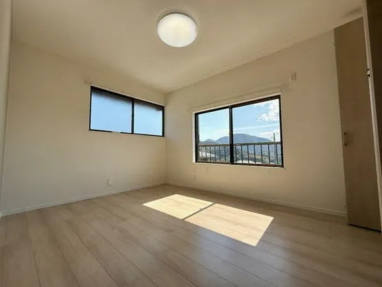【中古戸建て】長崎市つつじヶ丘４丁目４LDK｜駐車場2台・校区：古賀小学校・東長崎中学校｜ジョイ不動産企画